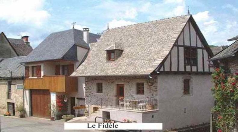 Saint-ChamantLe Fidele住宿加早餐旅馆 外观 照片